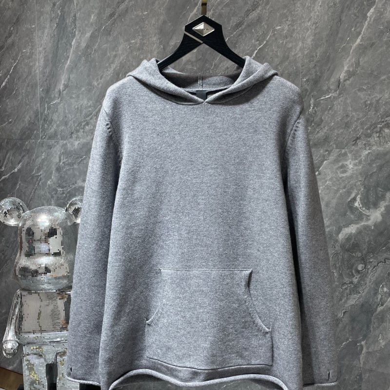 Ch**me He**ts sweaters